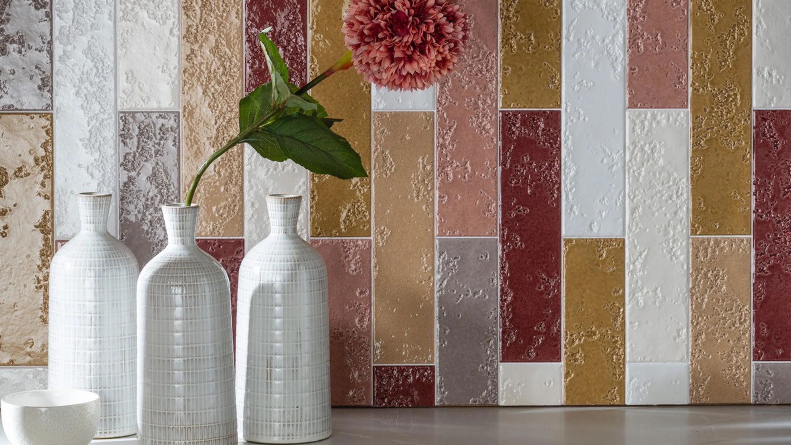 Wandtegels Ùnico Bomba greige, maat 7.5x30x0.5 cm.